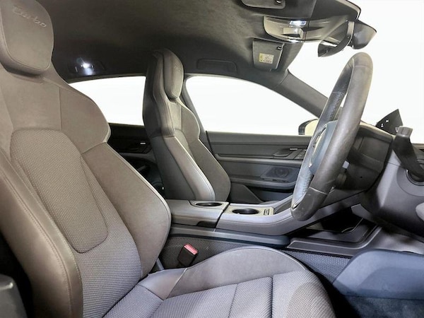 Used Porsche Taycan 2022 for sale - 75718164: Photo 13