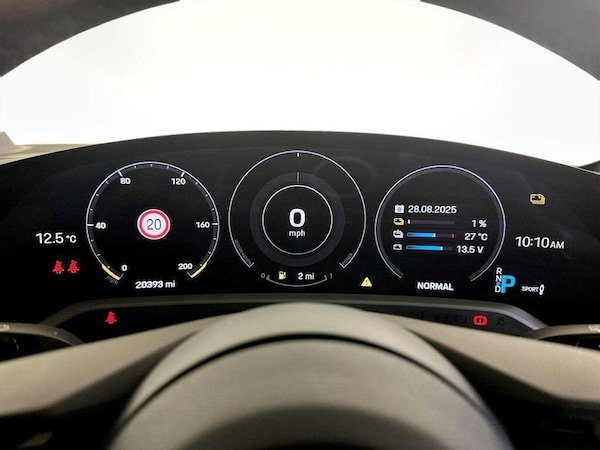 Used Porsche Taycan 2022 for sale - 75718164: Photo 19