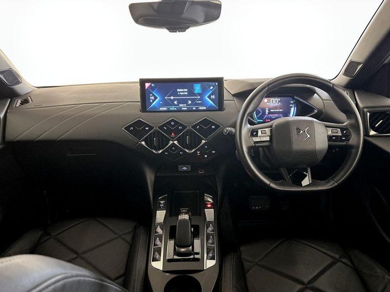 Used DS Automobiles DS 3 Crossback 2021 for sale - 76703136: Photo 3