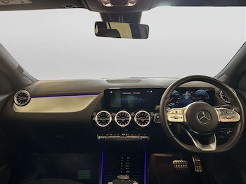 Used Mercedes-Benz EQA 2022 for sale - 77953317: Photo