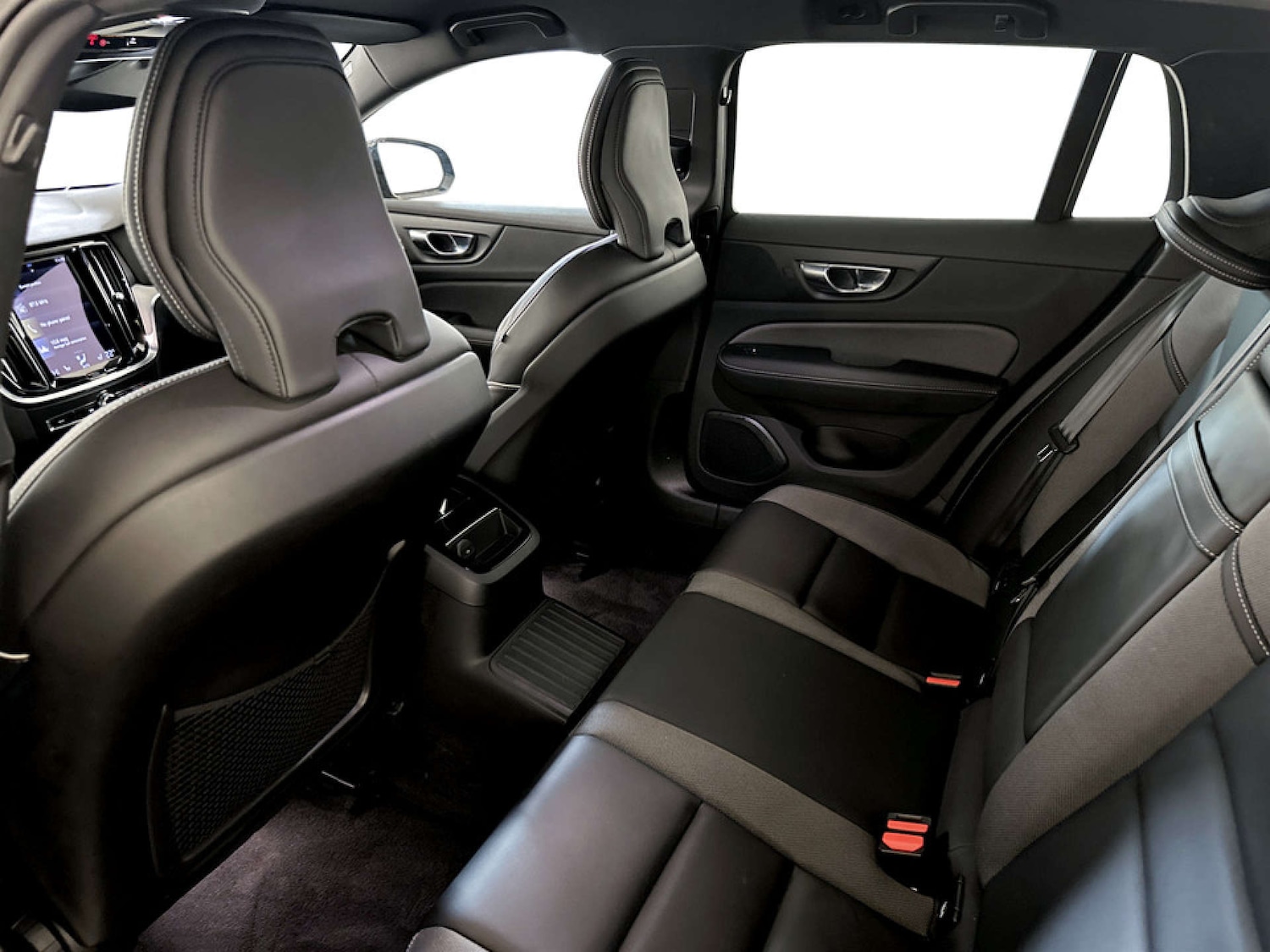 Used Volvo V60 2021 for sale - 77299421: Photo 14