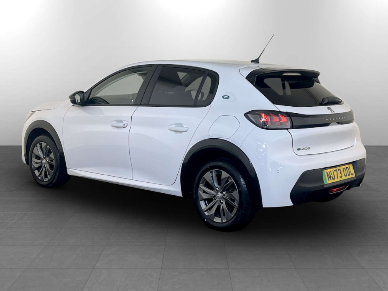 Used Peugeot 208 2023 for sale - 77385503: Photo 8