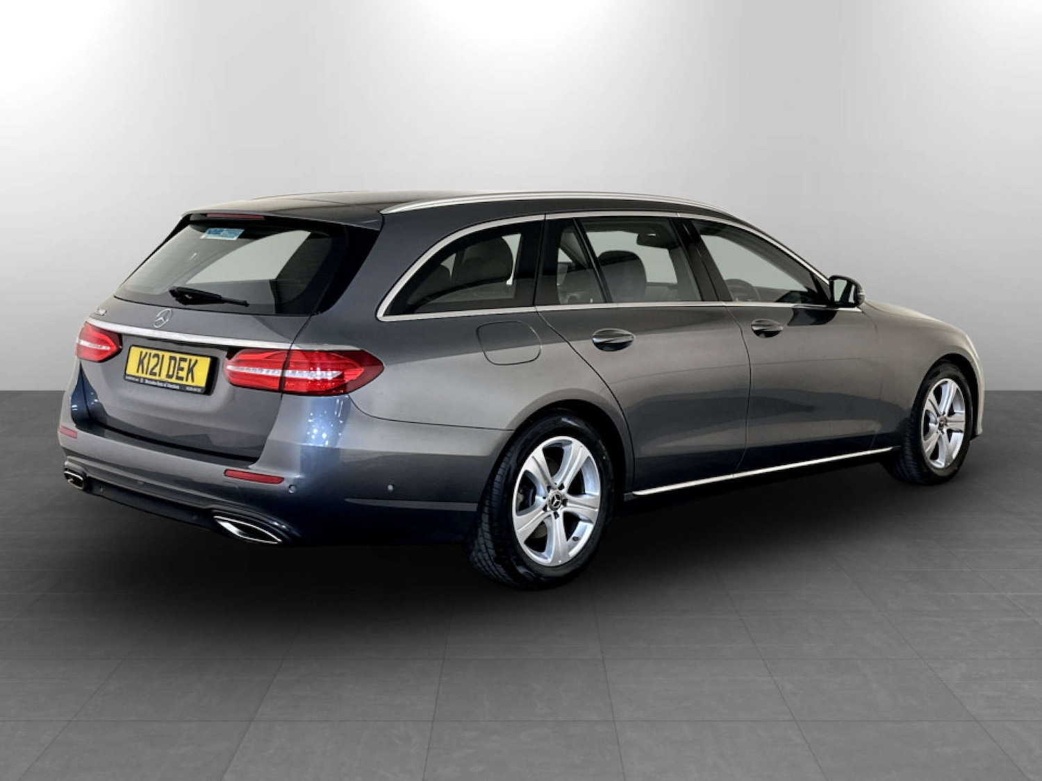 Used Mercedes-Benz E Class 2018 for sale - 77745630: Photo 10