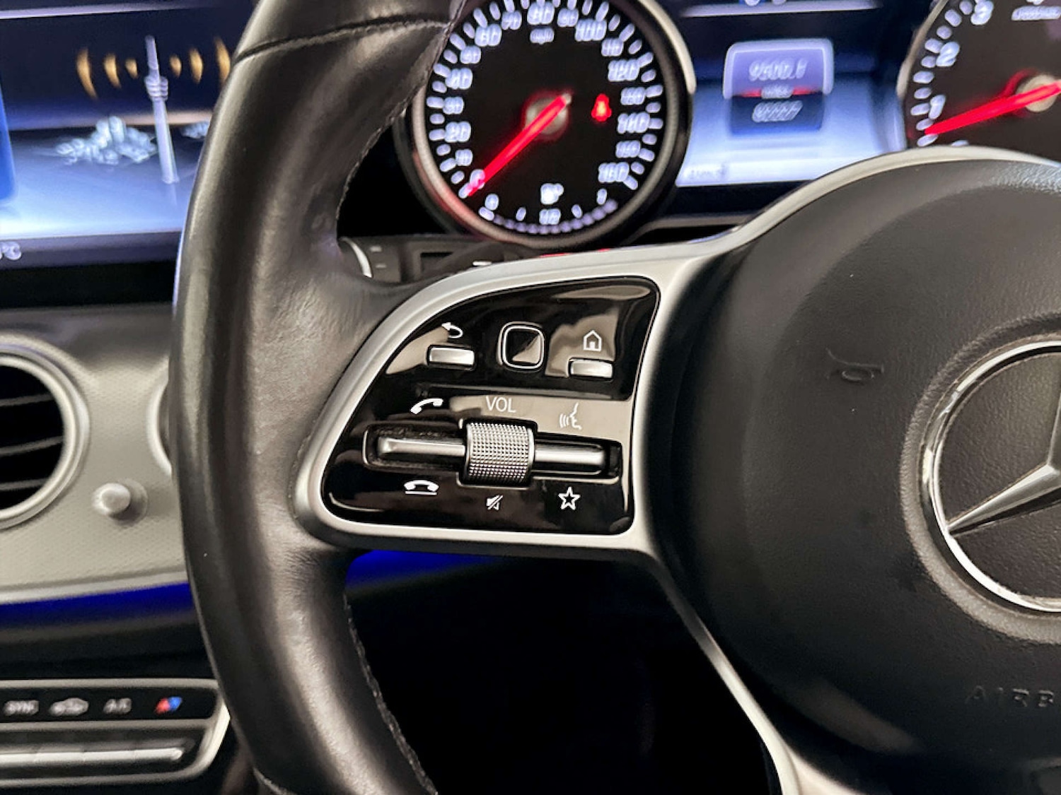 Used Mercedes-Benz E Class 2018 for sale - 77745630: Photo 17