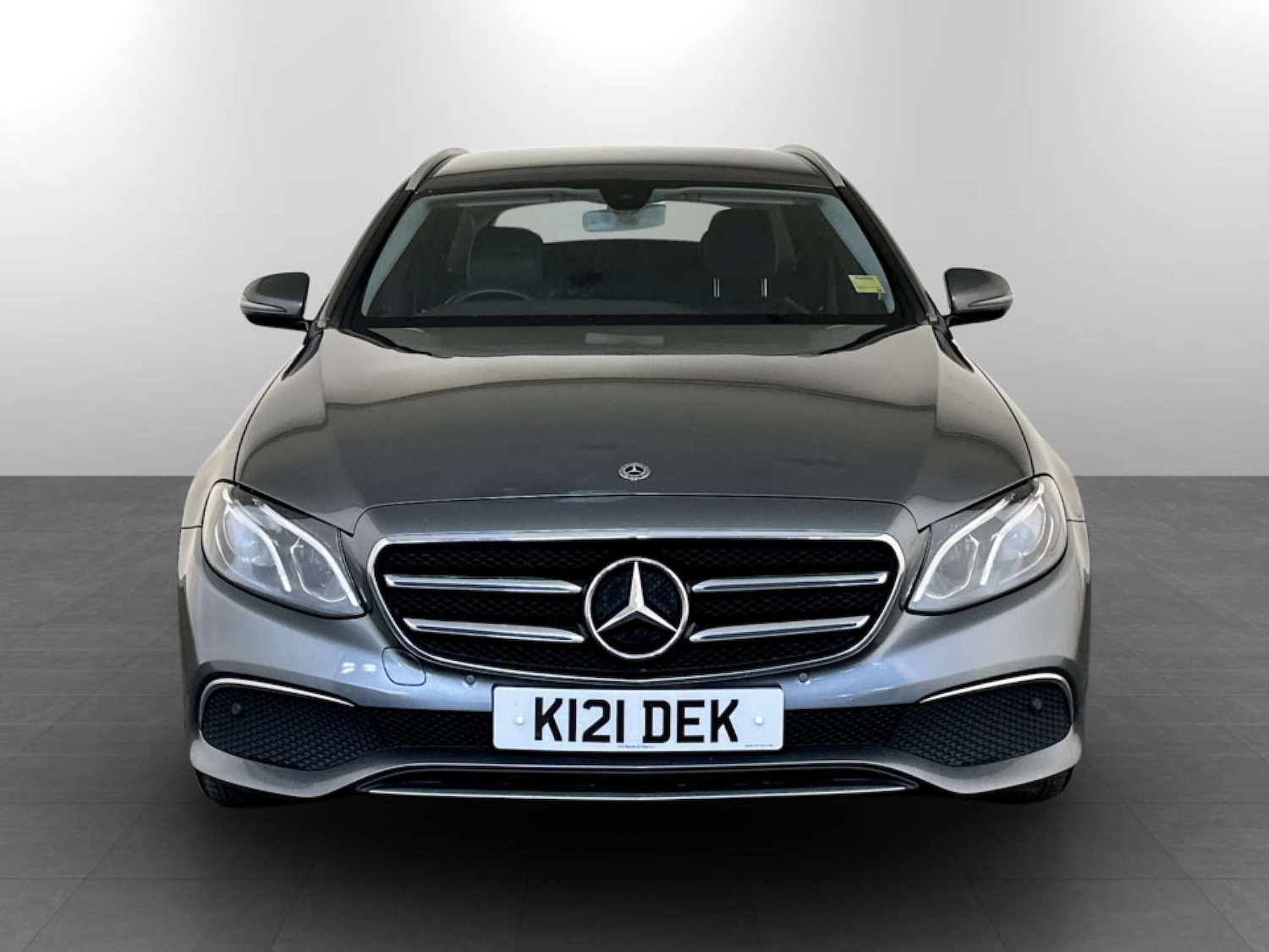 Used Mercedes-Benz E Class 2018 for sale - 77745630: Photo 5