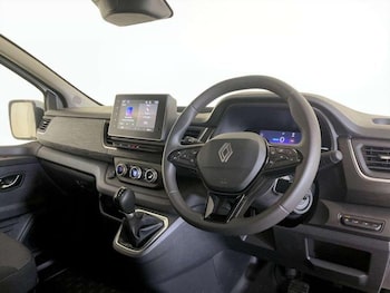 Used Renault Trafic E-Tech 2025 for sale - 76941264: Photo