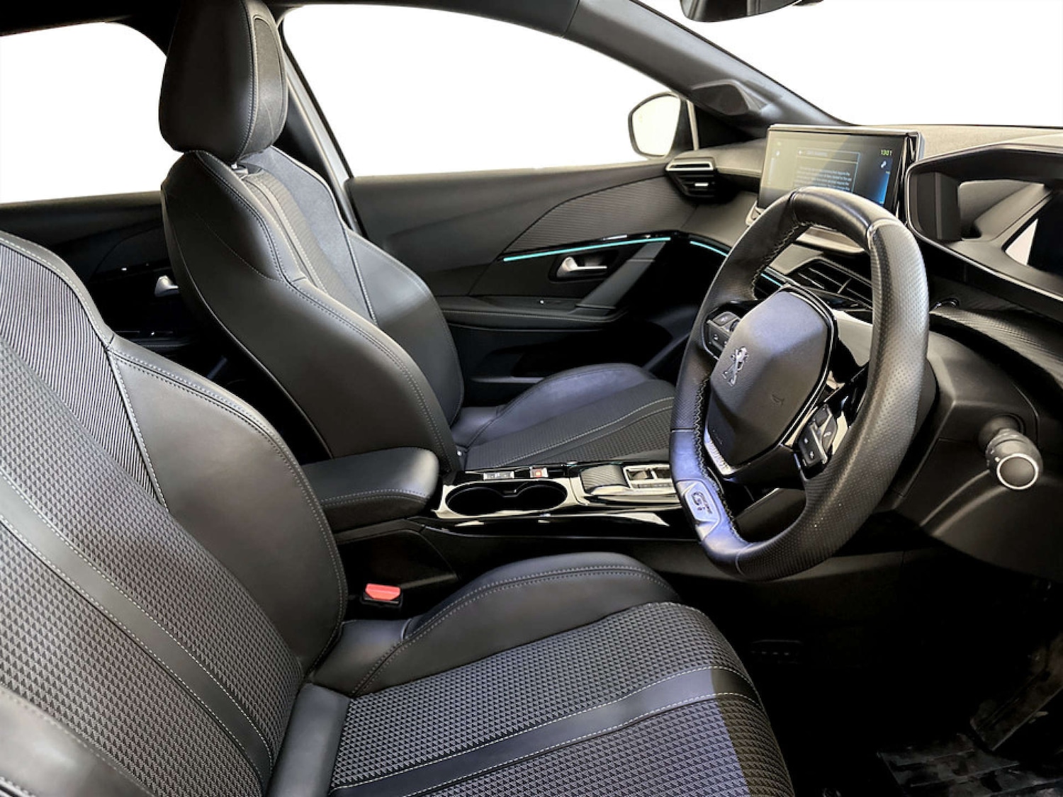 Used Peugeot 208 2022 for sale - 77780952: Photo 13