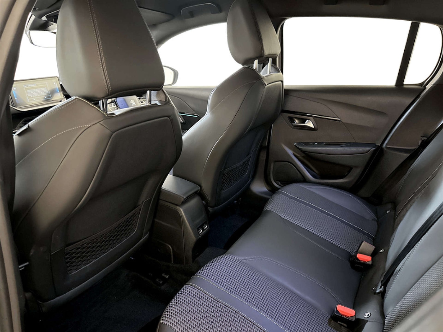 Used Peugeot 208 2022 for sale - 77780952: Photo 14