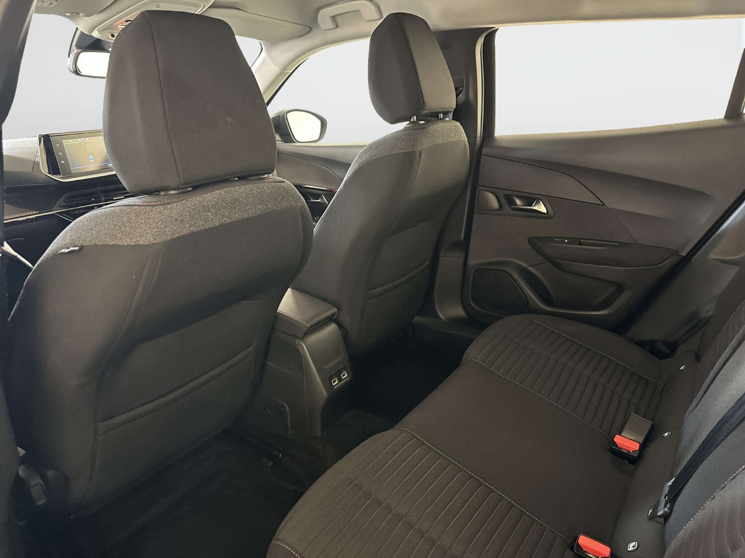 Used Peugeot E-2008 2021 for sale - 77953342: Photo 14