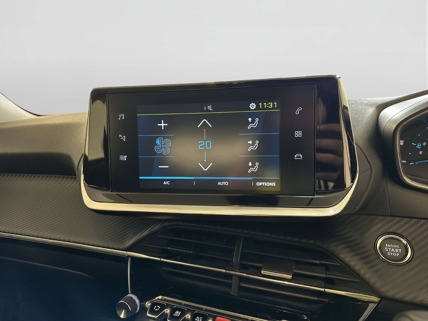 Used Peugeot E-2008 2021 for sale - 77953342: Photo 21