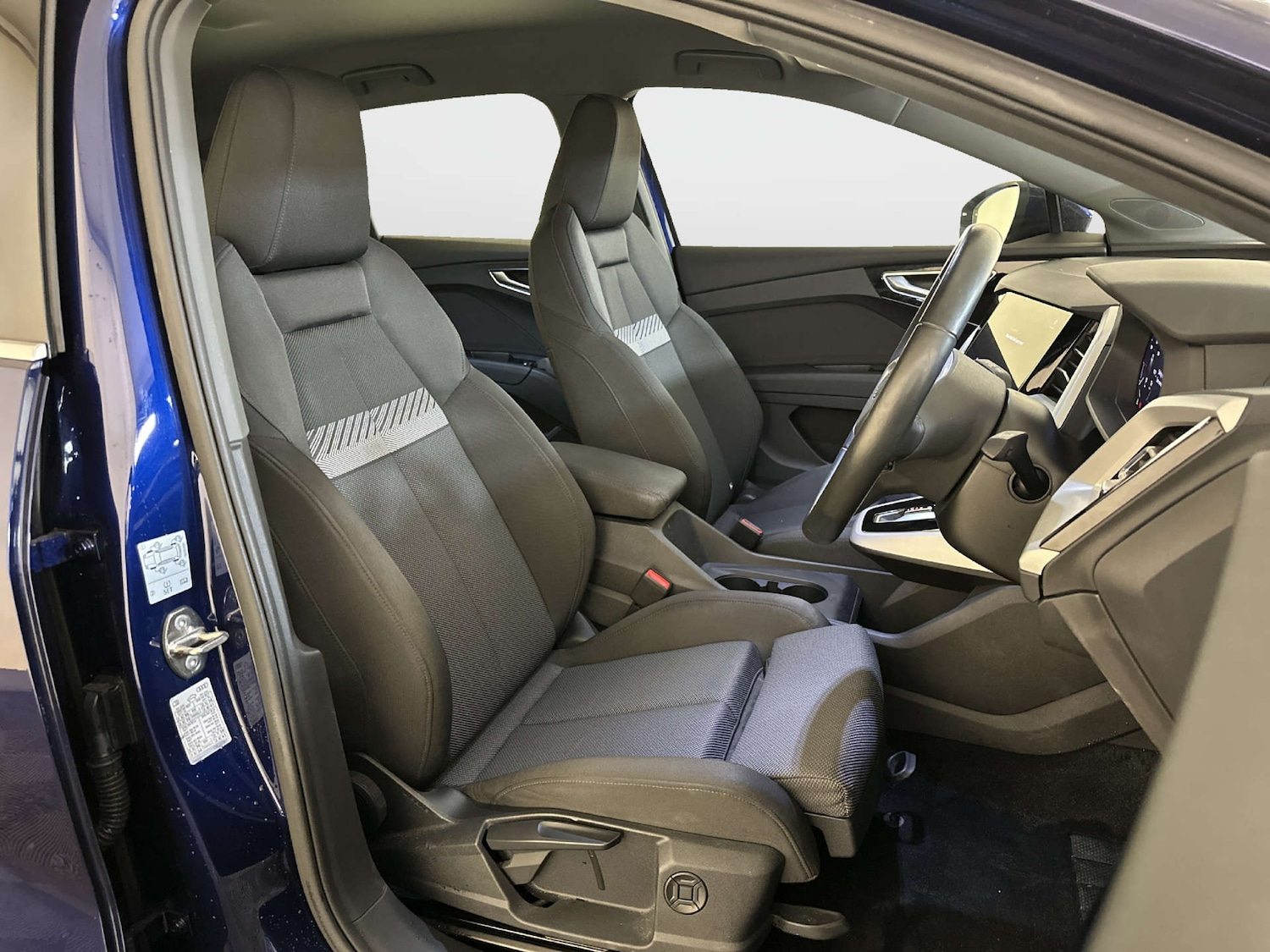 Used Audi Q4 e-tron 2023 for sale - 78003792: Photo 13