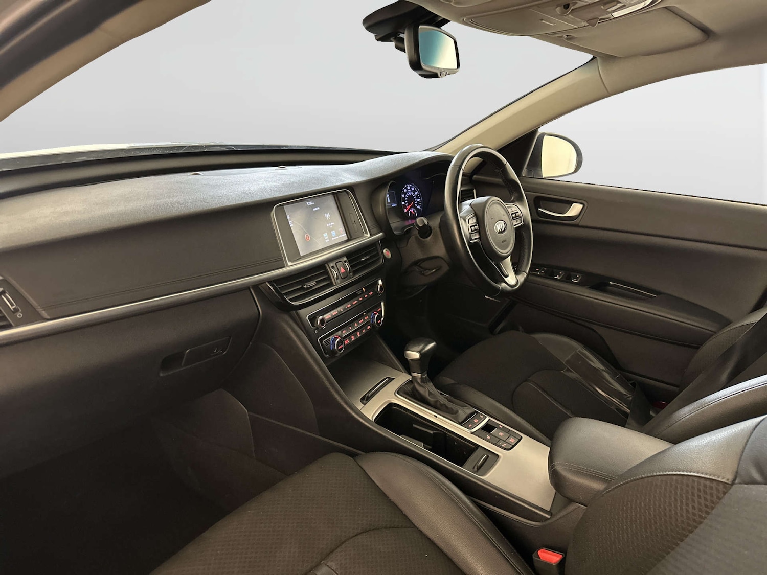 Used Kia Optima 2018 for sale - 77880499: Photo 12