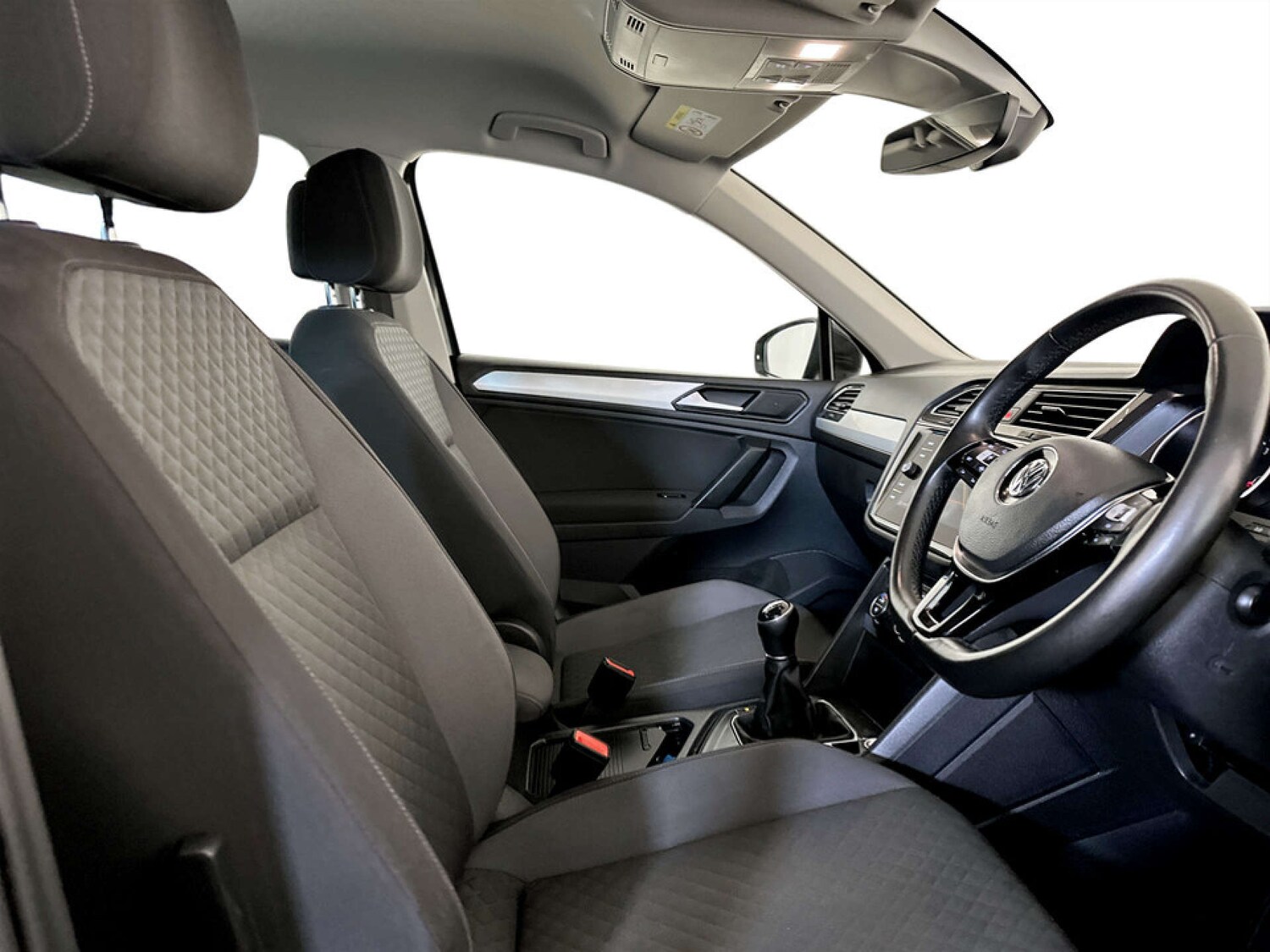 Used Volkswagen Tiguan 2019 for sale - 77822599: Photo 12