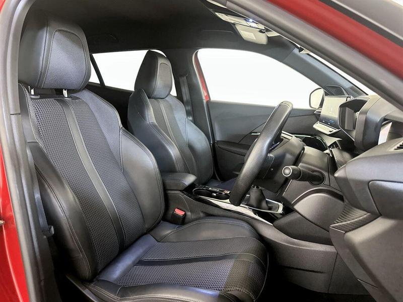 Used Peugeot 2008 2021 for sale - 76036220: Photo 13