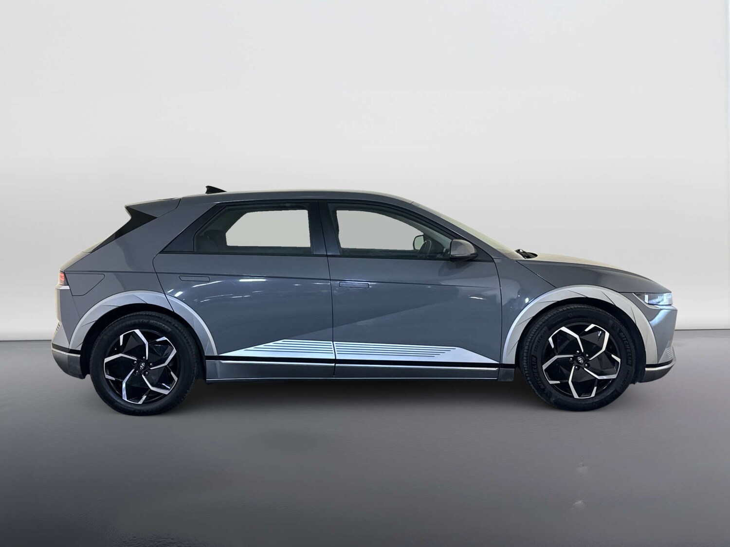 Used Hyundai IONIQ 5 2023 for sale - 77953309: Photo 11