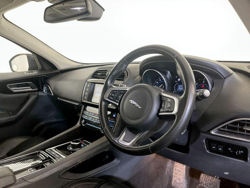 Used Jaguar F-Pace 2017 for sale - 76557471: Photo 15
