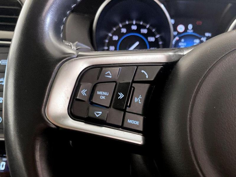 Used Jaguar F-Pace 2017 for sale - 76557471: Photo 17