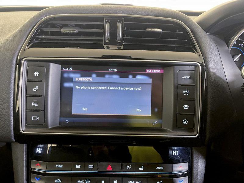 Used Jaguar F-Pace 2017 for sale - 76557471: Photo 24