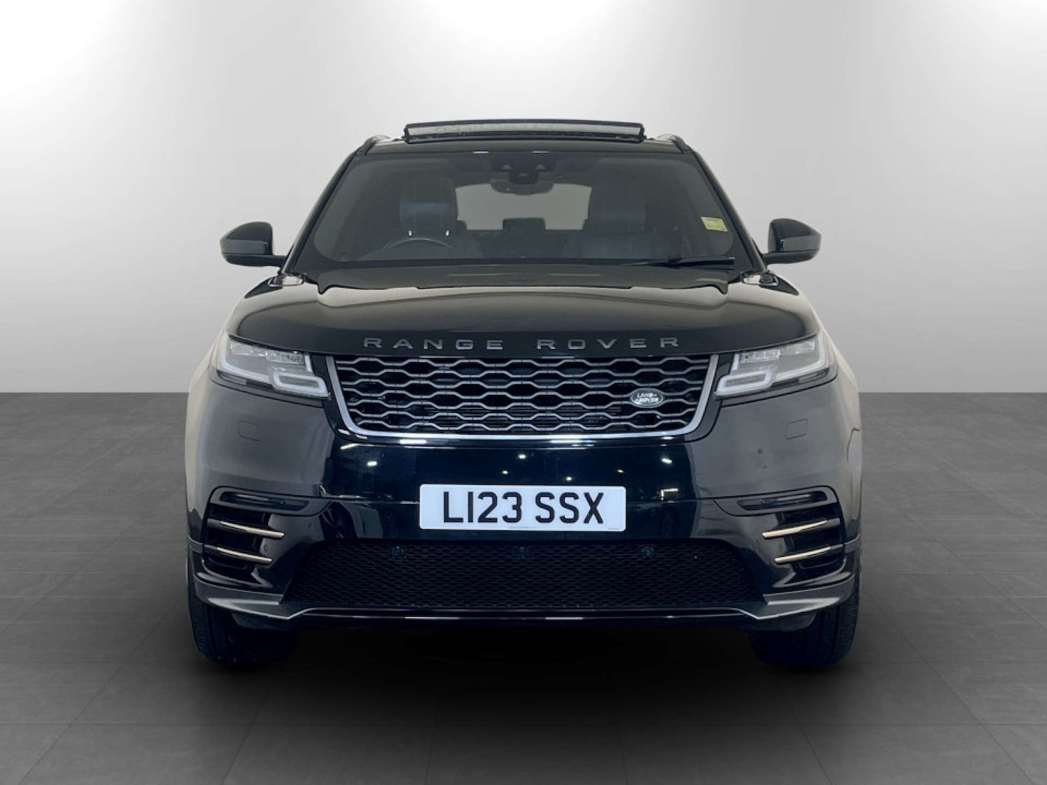 Used Land Rover Range Rover Velar 2019 for sale - 77184900: Photo 5