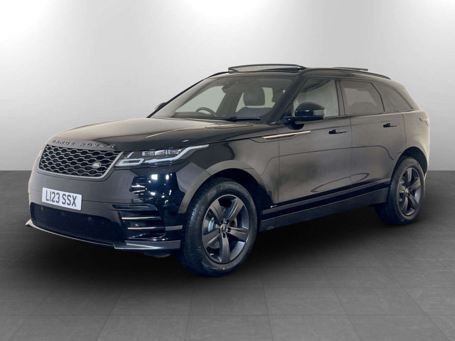 Used Land Rover Range Rover Velar 2019 for sale - 77184900: Photo 6