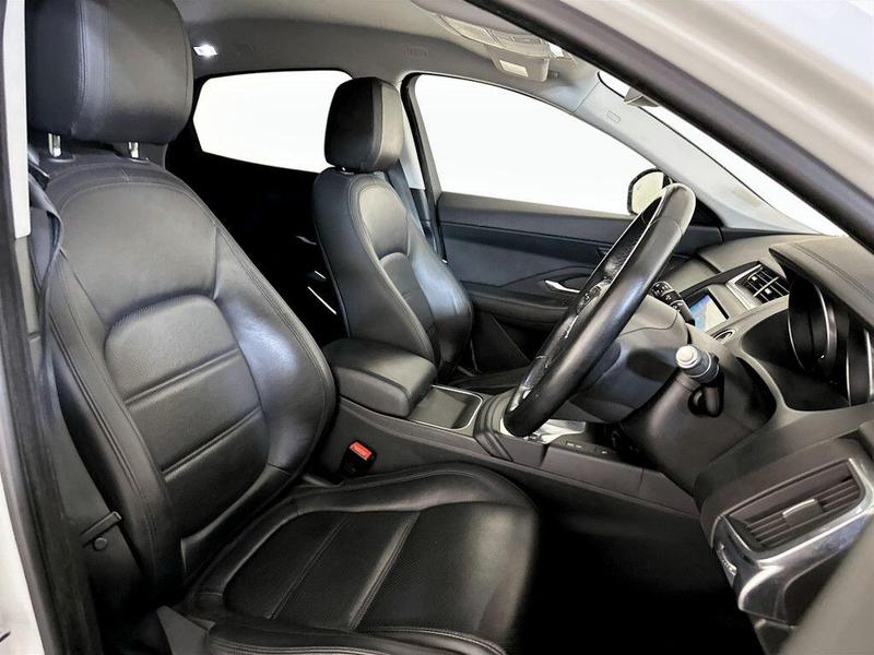 Used Jaguar E-Pace 2018 for sale - 76649735: Photo 13