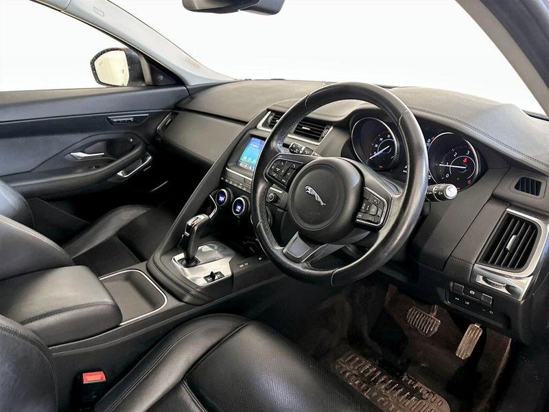 Used Jaguar E-Pace 2018 for sale - 76649735: Photo 16