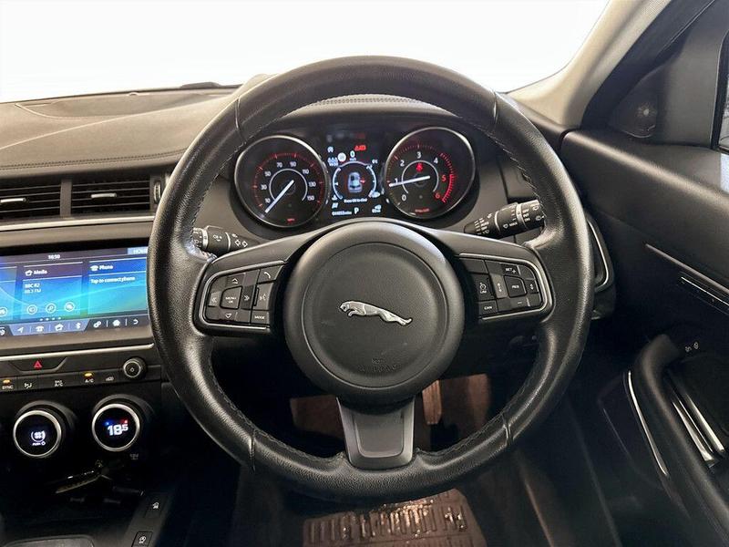 Used Jaguar E-Pace 2018 for sale - 76649735: Photo 17