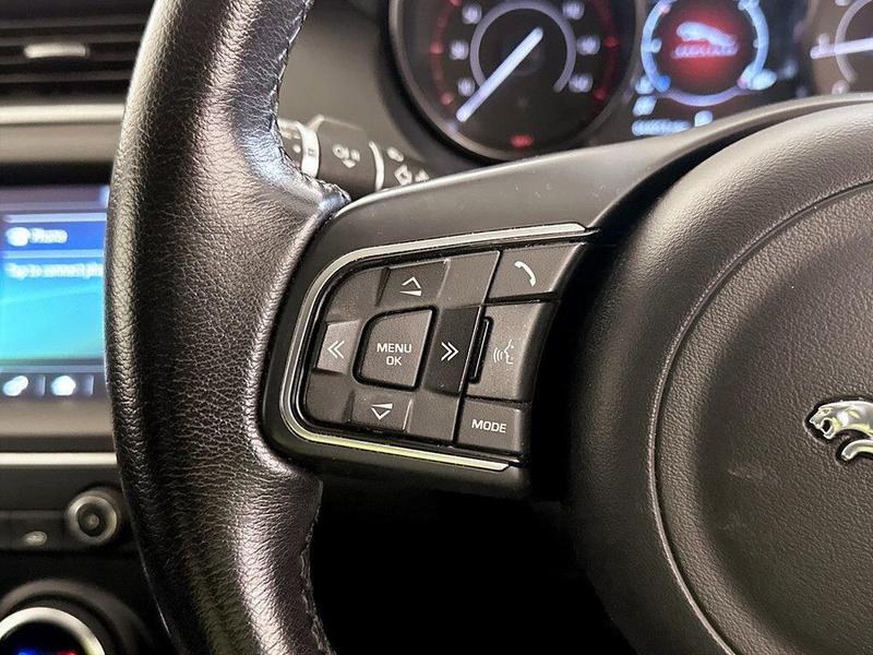 Used Jaguar E-Pace 2018 for sale - 76649735: Photo 18