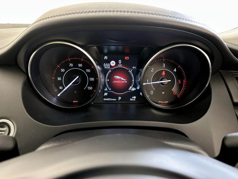 Used Jaguar E-Pace 2018 for sale - 76649735: Photo 19