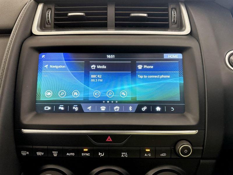 Used Jaguar E-Pace 2018 for sale - 76649735: Photo 22