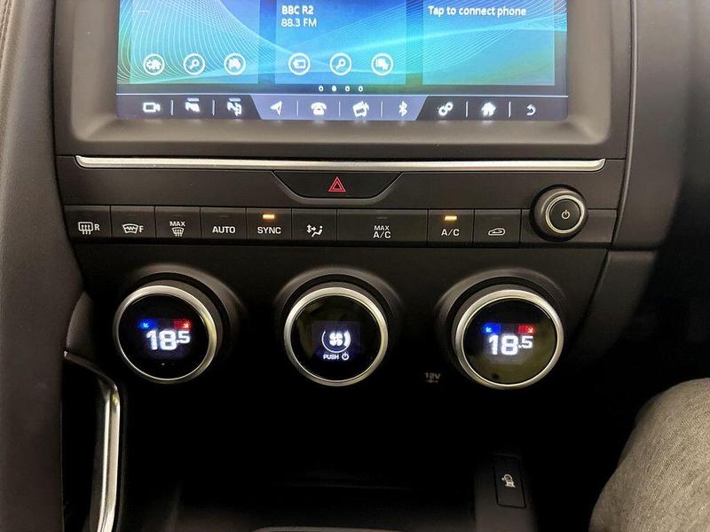Used Jaguar E-Pace 2018 for sale - 76649735: Photo 25
