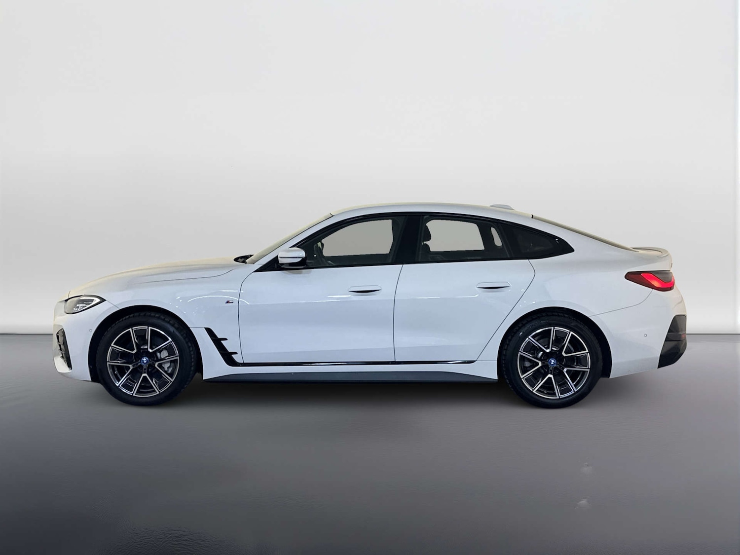 Used BMW i4 2024 for sale - 77989907: Photo 7