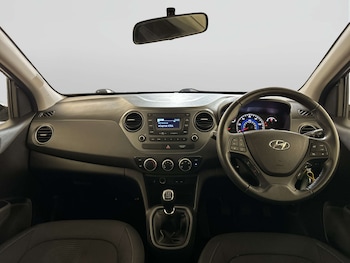 Used Hyundai i10 2019 for sale - 78236868: Photo