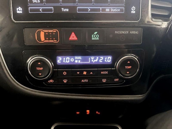 Used Mitsubishi Outlander 2018 for sale - 76209373: Photo 26