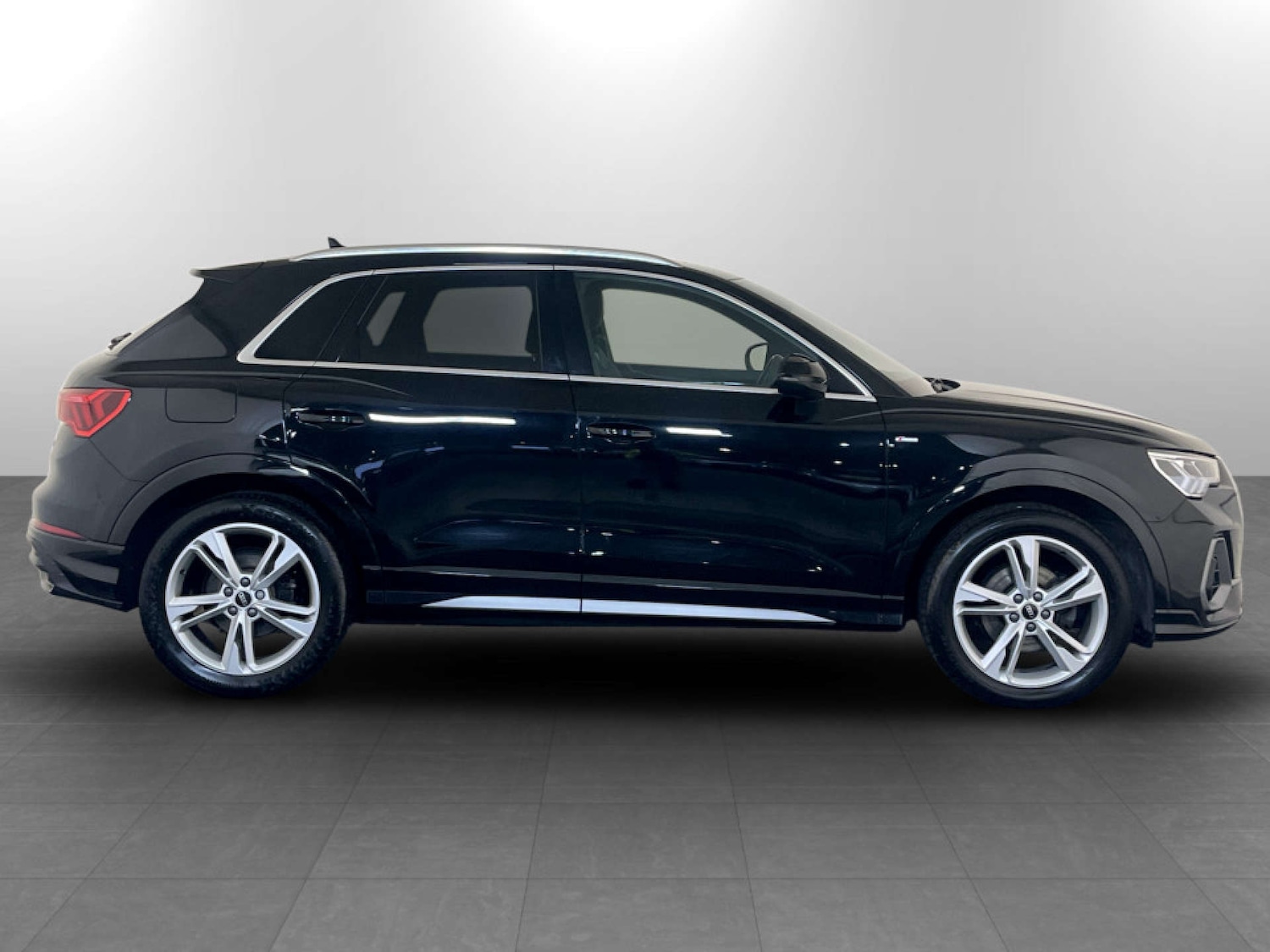 Used Audi Q3 2021 for sale - 77423731: Photo 10