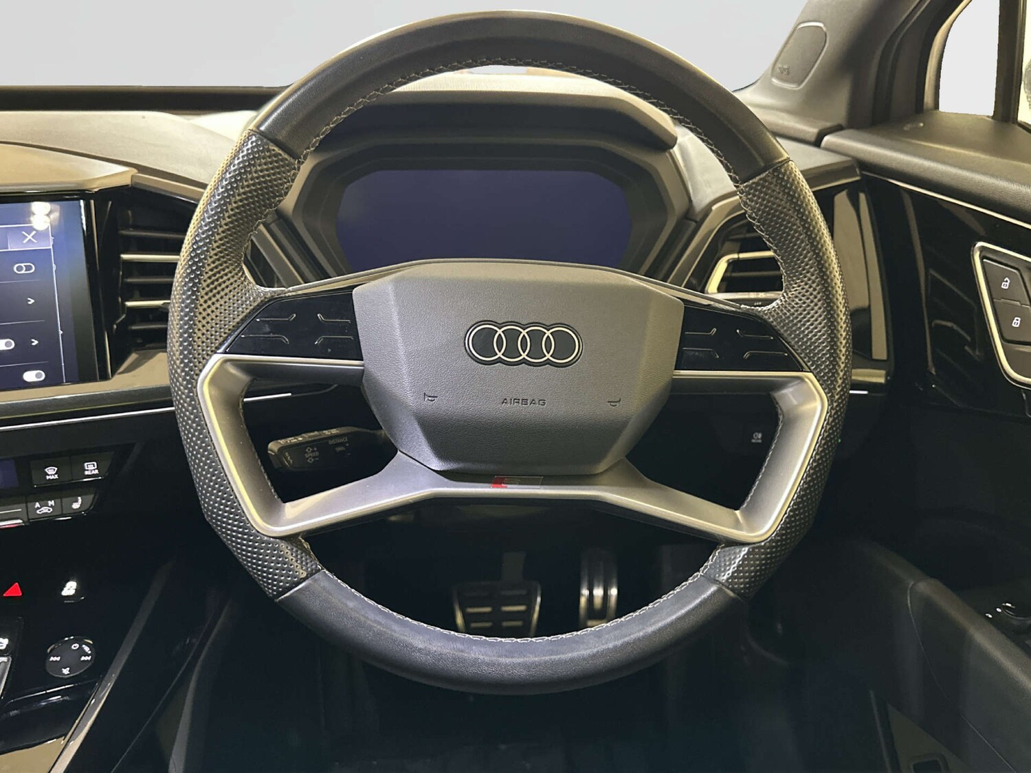 Used Audi Q4 e-tron 2022 for sale - 77903062: Photo 15