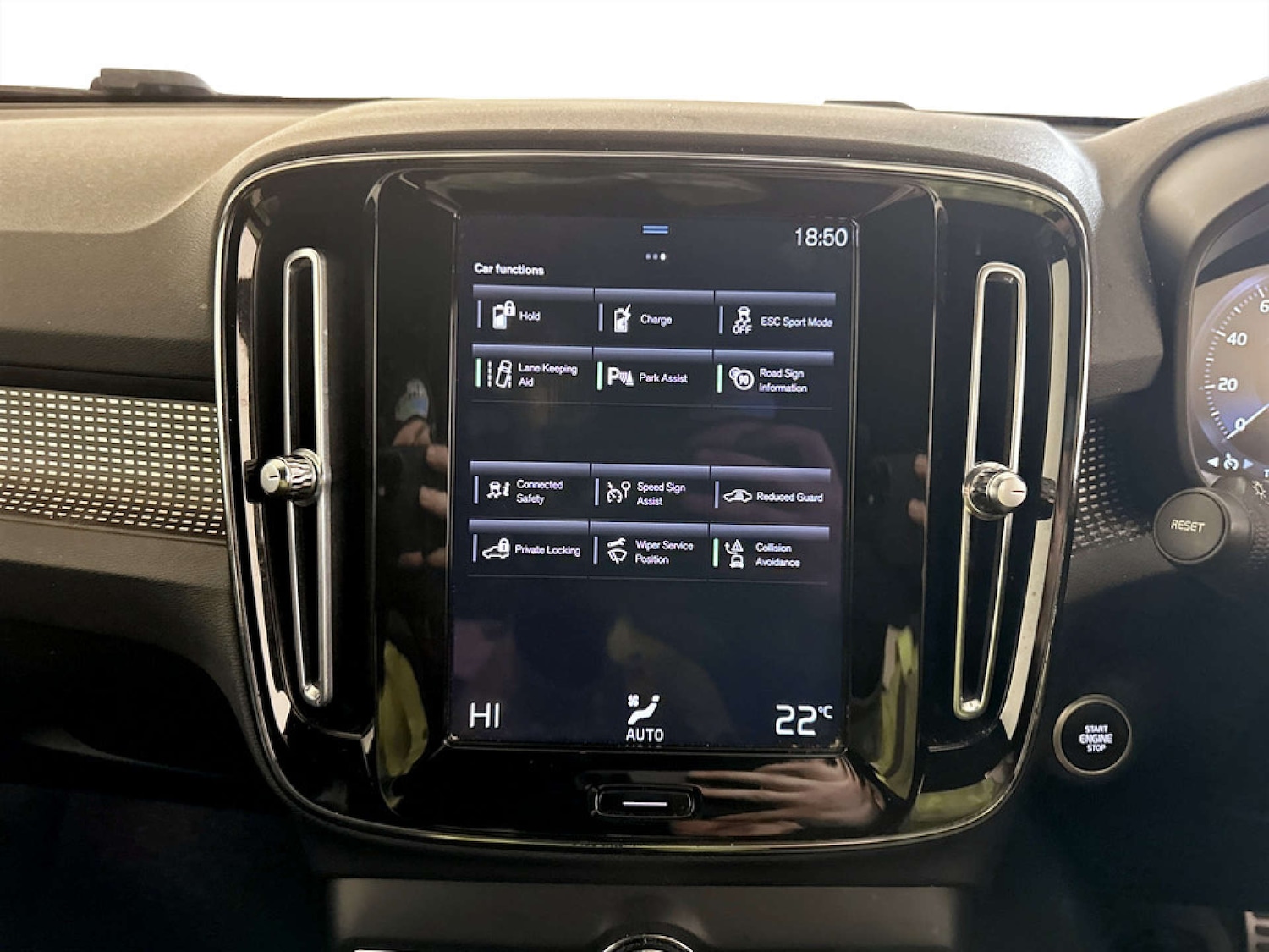 Used Volvo XC40 2021 for sale - 77329447: Photo 12