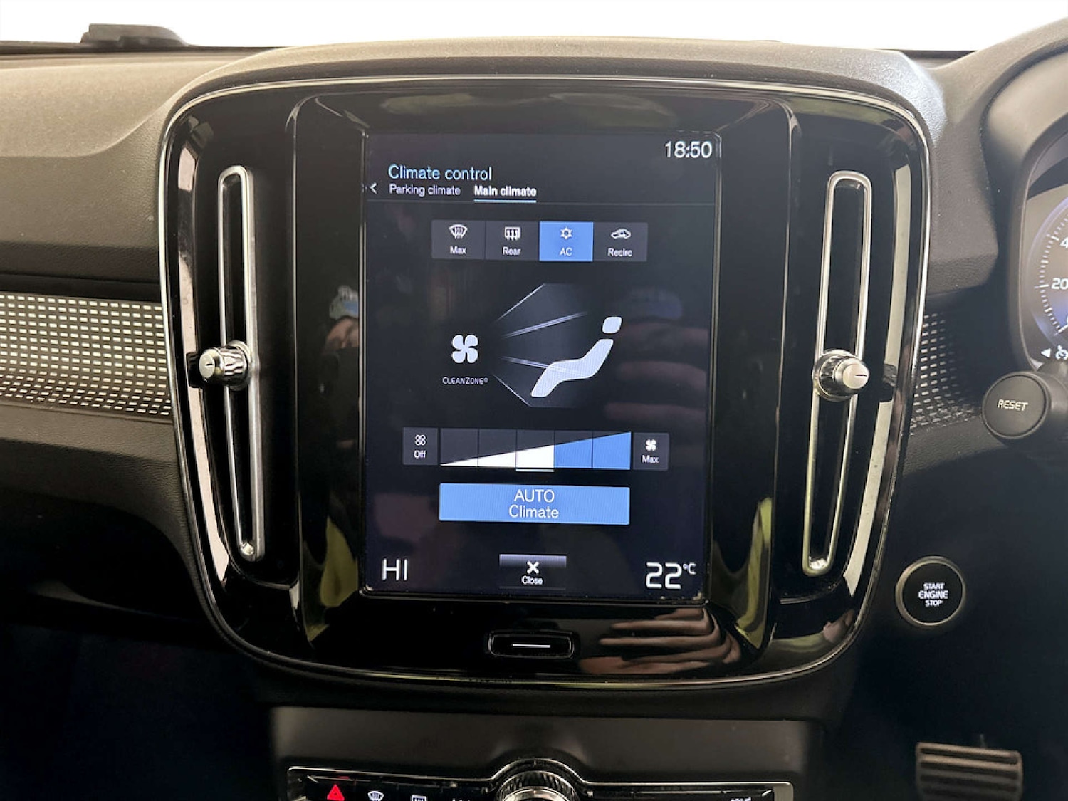 Used Volvo XC40 2021 for sale - 77329447: Photo 19