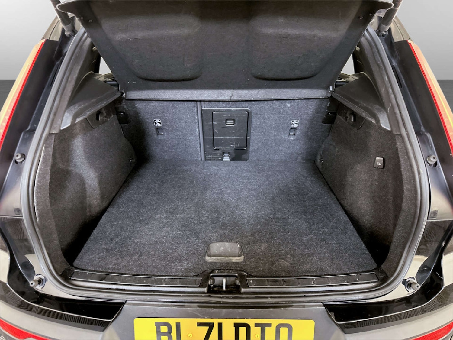 Used Volvo XC40 2021 for sale - 77329447: Photo 27