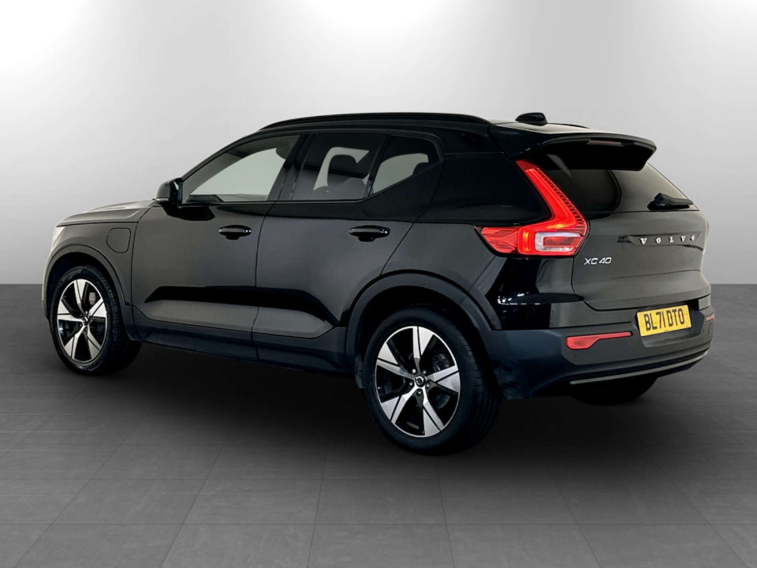 Used Volvo XC40 2021 for sale - 77329447: Photo 6