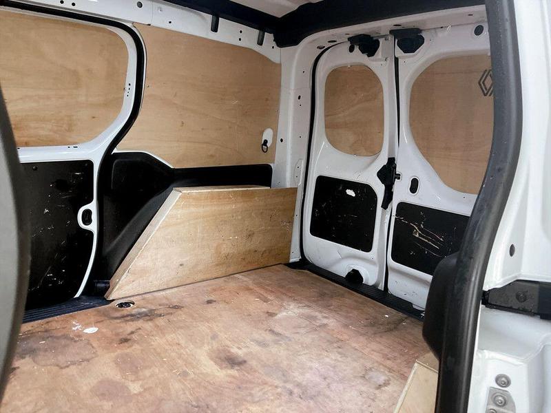 Used Renault Kangoo 2024 for sale - 76394173: Photo 14