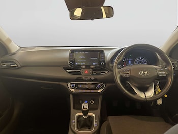 Used Hyundai i30 2023 for sale - 78236911: Photo