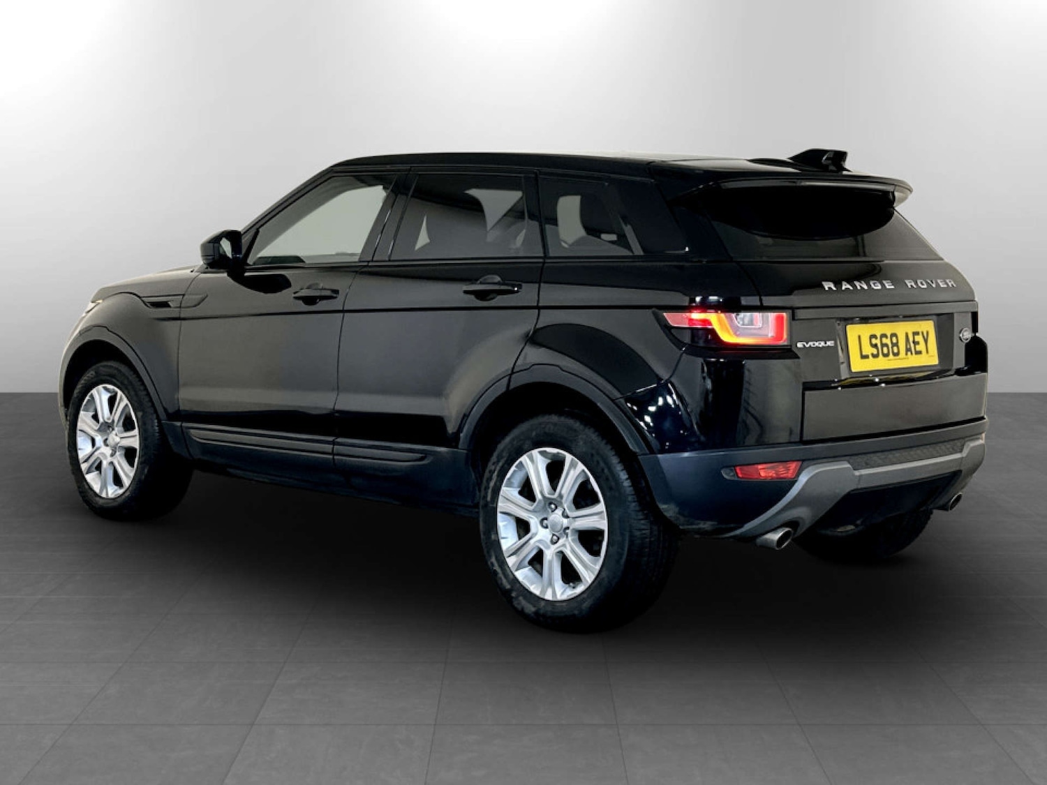 Used Land Rover Range Rover Evoque 2018 for sale - 77547643: Photo 7