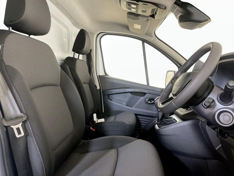 Used Renault Trafic E-Tech 2025 for sale - 76616200: Photo 12