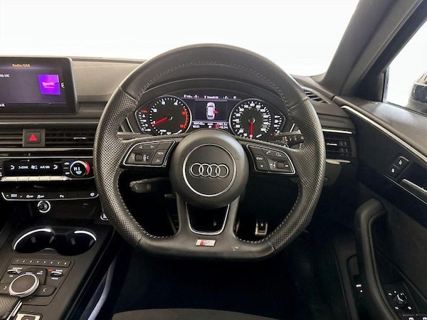 Used Audi A4 Avant 2019 for sale - 76131431: Photo 16