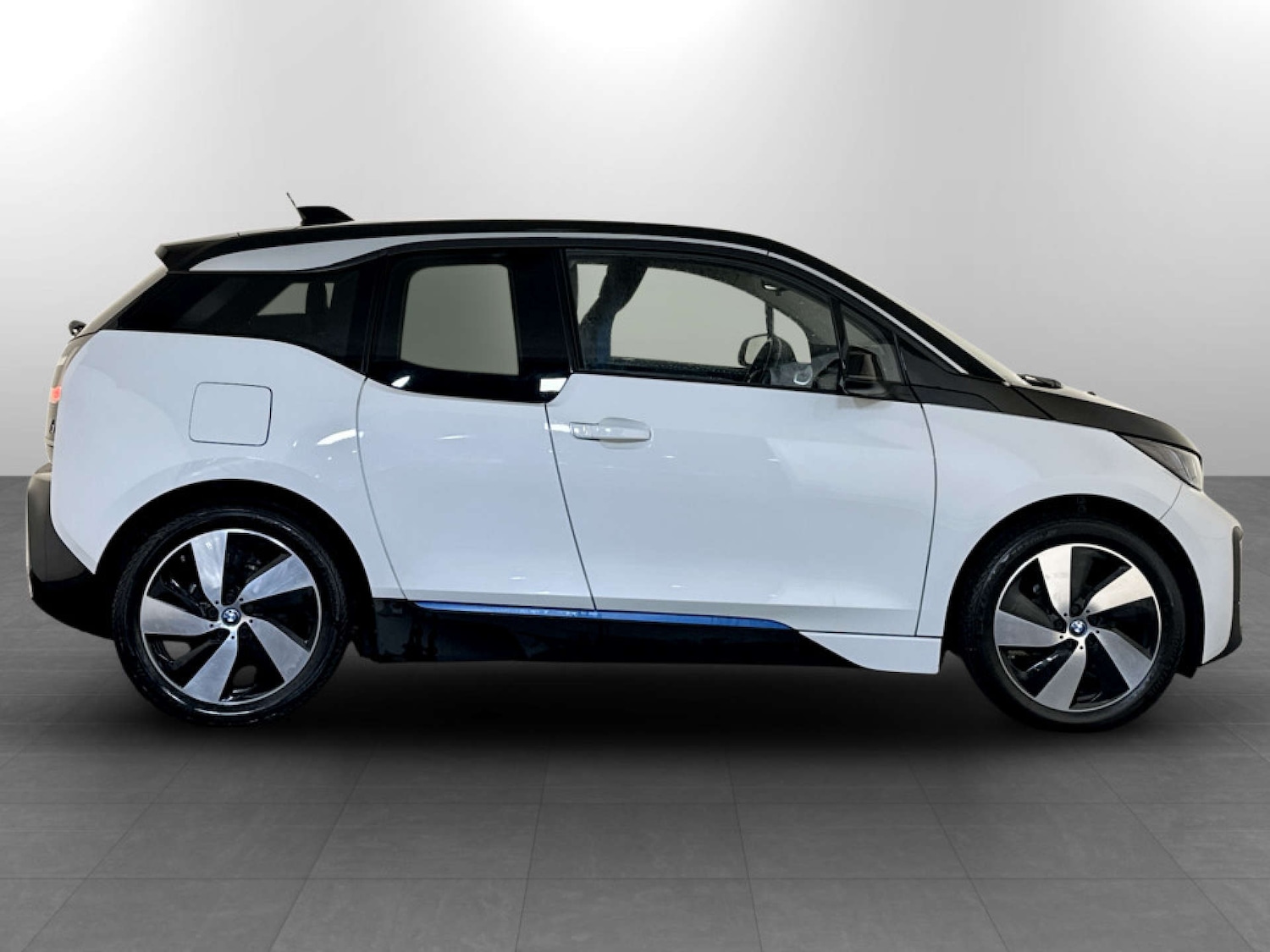 Used BMW i3 2018 for sale - 77383400: Photo 10