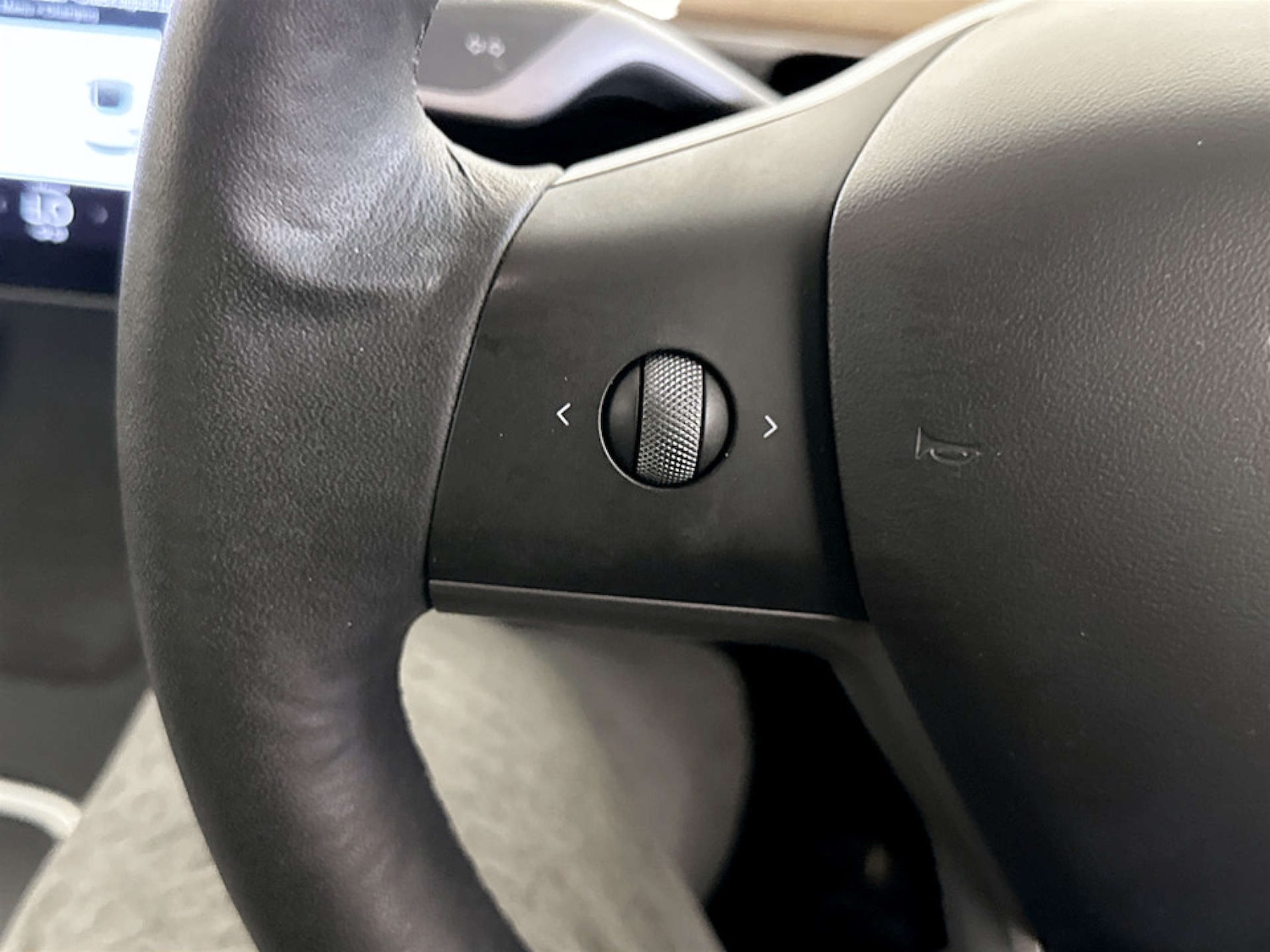 Used Tesla Model 3 2021 for sale - 77342171: Photo 17