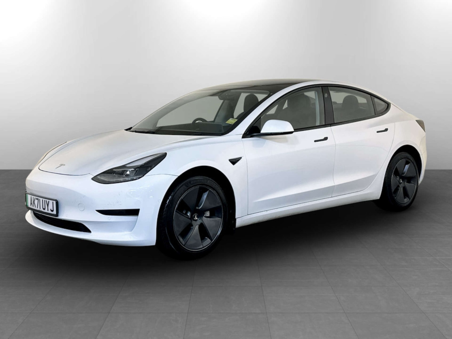 Used Tesla Model 3 2021 for sale - 77342171: Photo 6