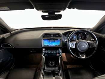 Used Jaguar XE 2018 for sale - 74692041: Photo