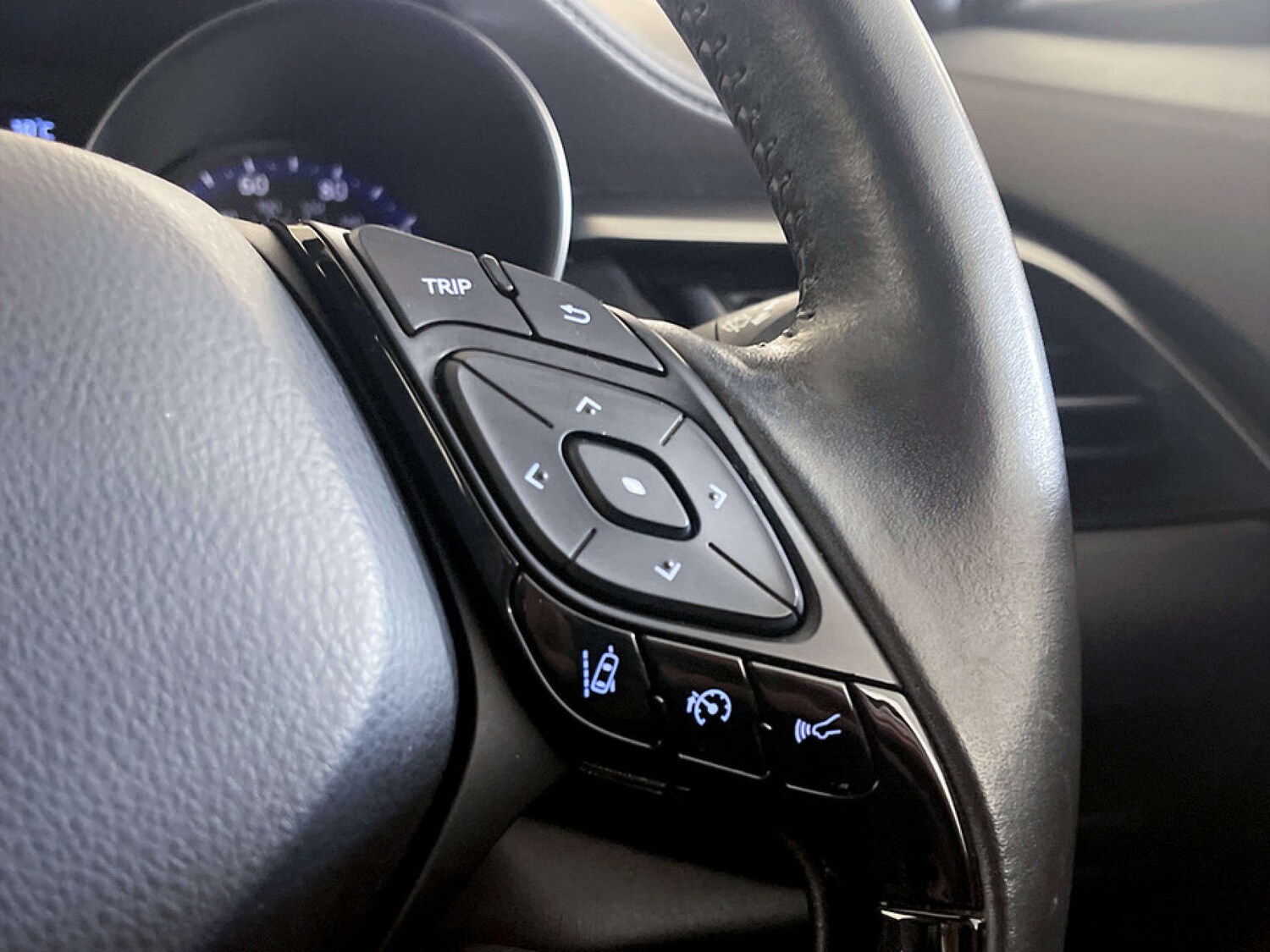 Used Toyota C-HR 2020 for sale - 77523323: Photo 18